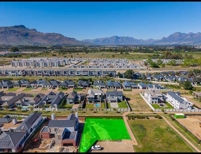 650M² VACANT LAND FOR SALE IN KLEINE PARYS 2